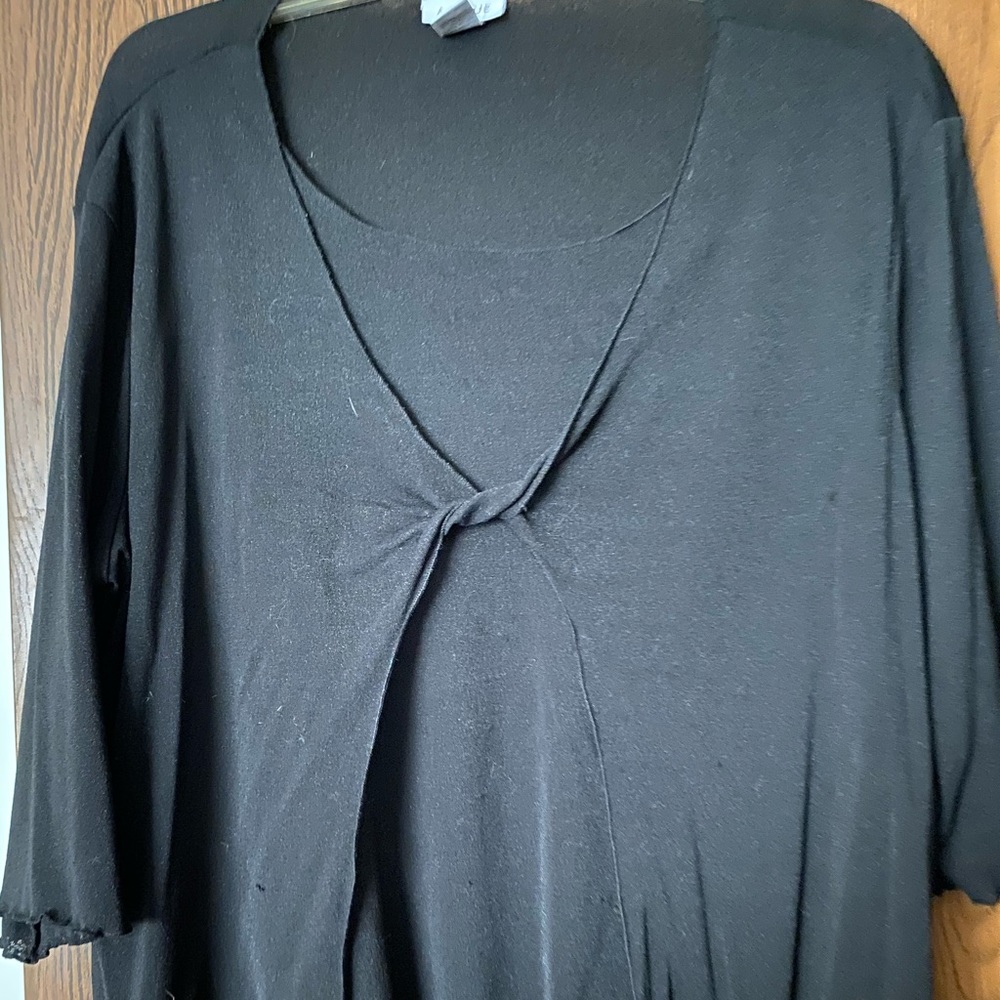 Avenue black women’s dress shirt